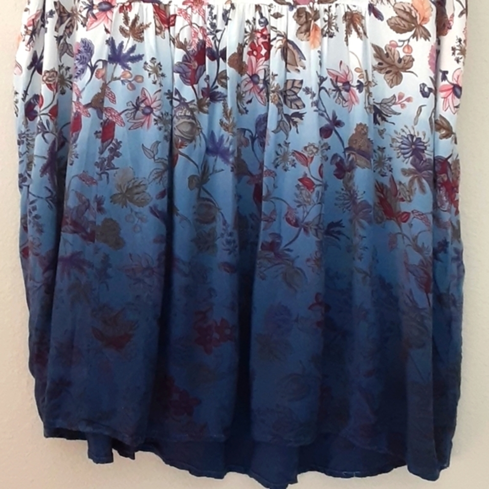 Altar'd State Ombre Floral Top size L - Picture 4 of 6